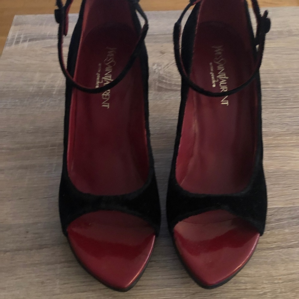 Yves Saint Laurent Black Suede Heels
